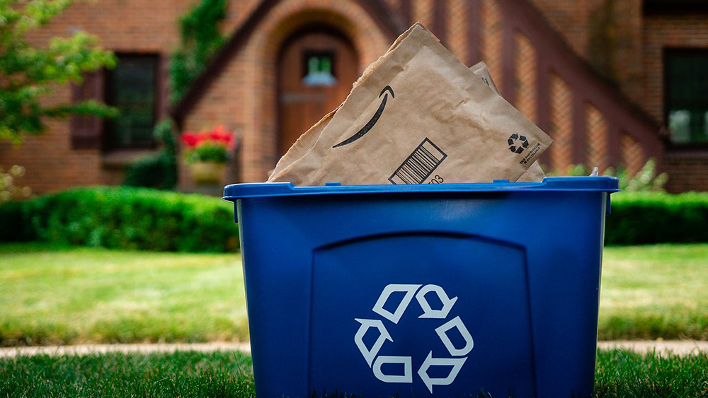 Recycling flexibler Verpackungen am Stra&szlig;enrand (2)