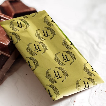 Umweltfreundliche Verpackung aus Folienbeutel f&uuml;r Schokoriegel