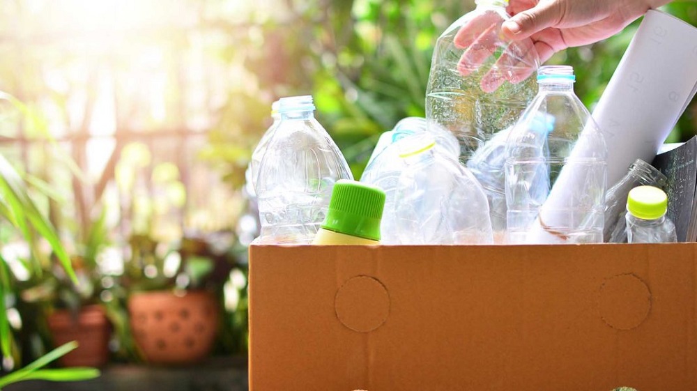 Mehrweg-Plastikflaschen-M&uuml;ll-1000