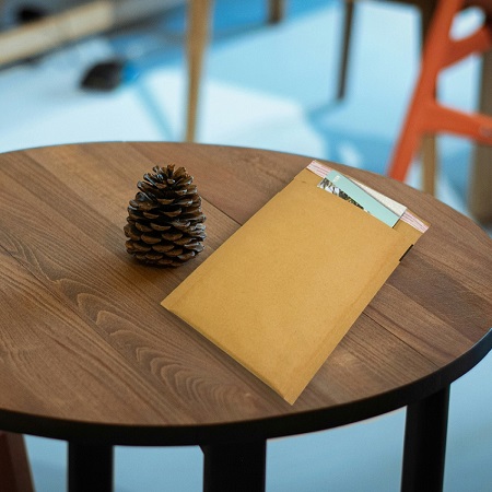 Gepolsterte Papierumschl&auml;ge