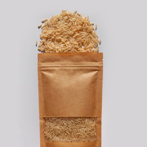 Natürliche recycelbare braune Papiermüsli -Beutel mit Druckschein und Fenster